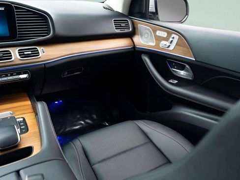 Used 2024 Mercedes-Benz GLE 450 4MATIC w/ Winter Package image 48