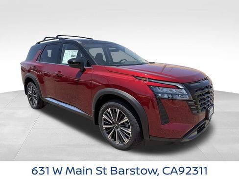 New 2026 Nissan Pathfinder Platinum w/ Lighting Package AWD/4WD image 2