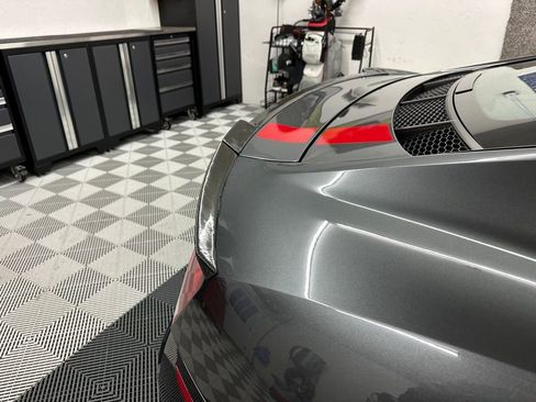 Used 2018 Audi R8 V10 w/ Premium Package image 14