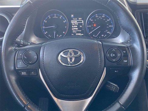 Certified 2018 Toyota RAV4 XLE FWD image 29