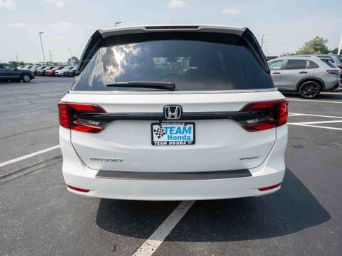 Used 2024 Honda Odyssey Sport image 5