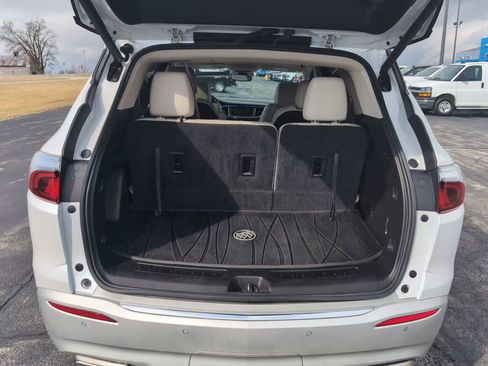 Used 2023 Buick Enclave Essence w/ Experience Buick Package image 25
