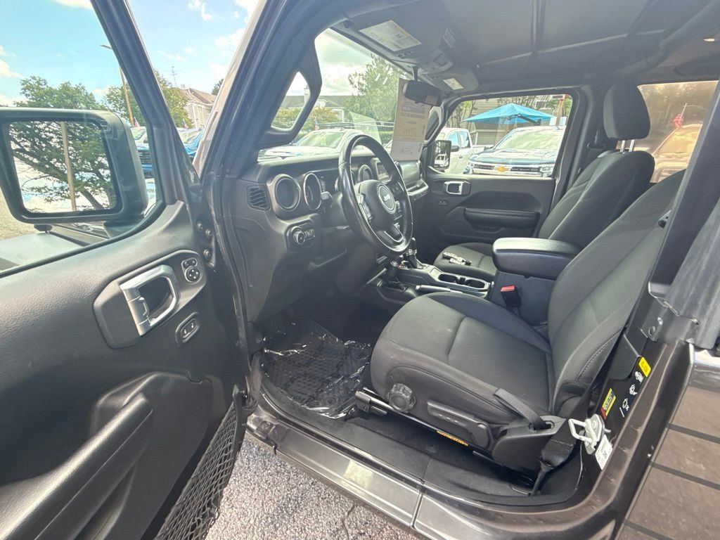Used 2021 Jeep Wrangler Sport AWD/4WD image 11