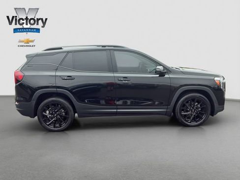 Used 2023 GMC Terrain SLT w/ Elevation Edition FWD image 8