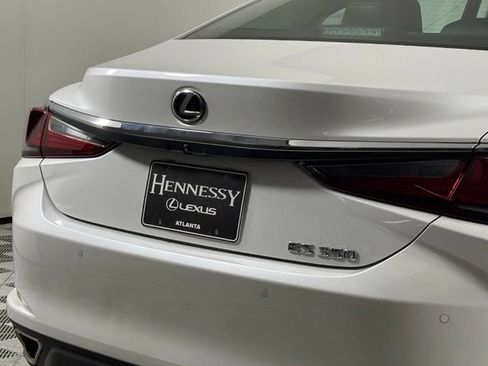 Used 2025 Lexus ES 350 w/ Premium Package FWD image 17
