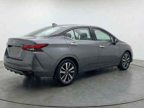 Used 2025 Nissan Versa SV FWD image 9