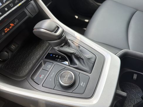 Certified 2023 Toyota RAV4 XLE Premium AWD/4WD image 9