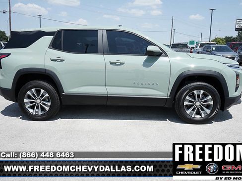 New 2025 Chevrolet Equinox LT w/ Safety and Technology Package image 8