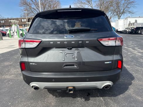 Used 2020 Ford Escape SEL image 8