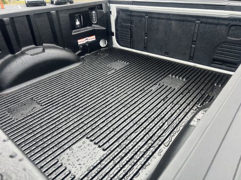 Used 2023 Ford F150 Lariat w/ Equipment Group 502A High image 28