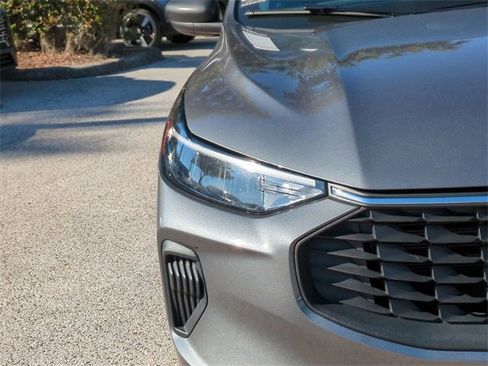 Used 2025 Ford Escape Active image 9