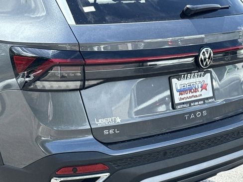 New 2025 Volkswagen Taos SEL image 8