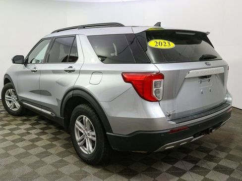 Used 2023 Ford Explorer XLT w/ Equipment Group 202A image 7