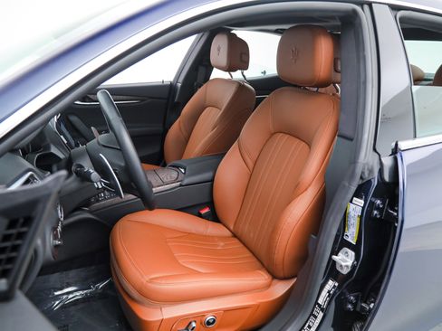 Certified 2023 Maserati Ghibli Modena Q4 image 19