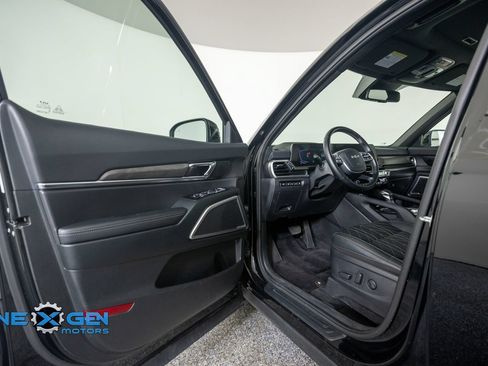 Used 2024 Kia Telluride EX X-Line AWD/4WD image 10