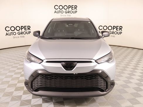 Used 2025 Toyota Corolla Cross AWD Hybrid image 8