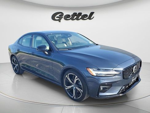 Used 2024 Volvo S60 B5 Core FWD image 3