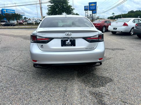 Used 2016 Lexus GS 200t image 20