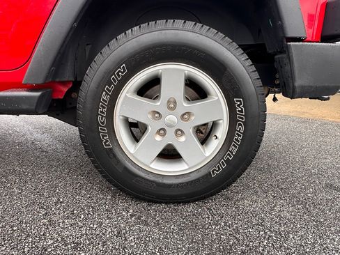 Used 2016 Jeep Wrangler Unlimited Sport w/ Quick Order Package 24S image 32