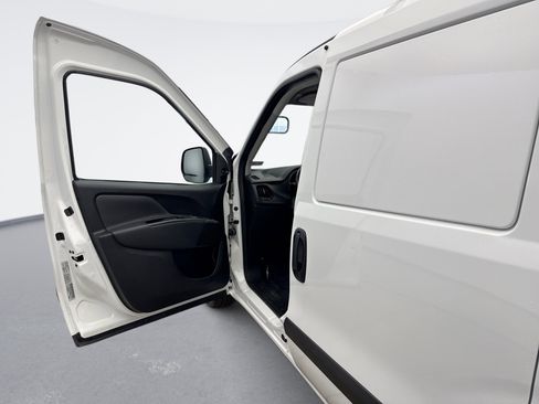 Used 2022 RAM ProMaster City Tradesman image 9