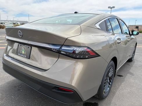 New 2026 Nissan Sentra SV w/ SV Convenience Package FWD image 6