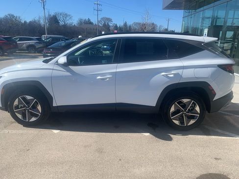 Certified 2025 Hyundai Tucson SEL image 2