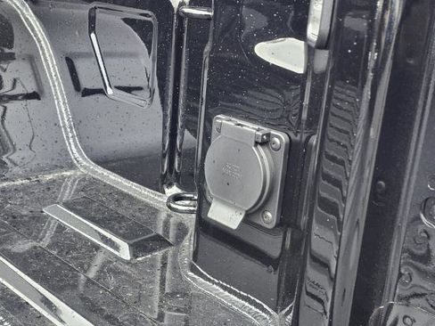 New 2026 GMC Sierra 1500 Elevation image 8