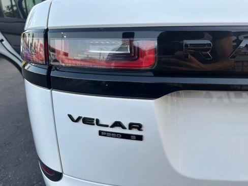 Used 2020 Land Rover Range Rover Velar S AWD/4WD image 17