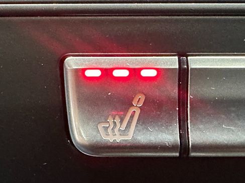 Used 2018 Mercedes-Benz GLE 350 4MATIC image 20