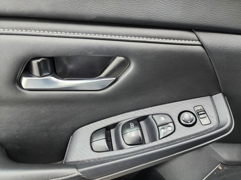 Used 2023 Nissan Sentra SV image 35