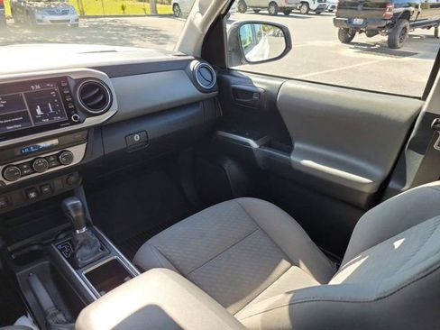 Used 2022 Toyota Tacoma SR5 w/ Technology Package image 23