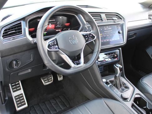 Certified 2024 Volkswagen Tiguan SE R-Line w/ MDO Package, Two-Row image 8