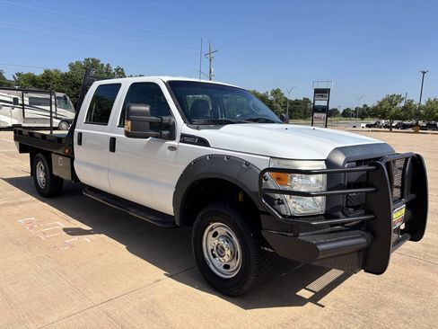 Used 2014 Ford F250 XL w/ Power Equipment Group AWD/4WD image 6