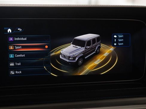 Used 2025 Mercedes-Benz G 580 w/ EQ Technology image 25