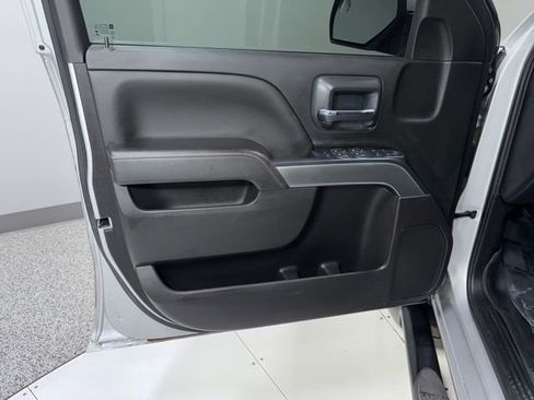 Used 2018 Chevrolet Silverado 1500 LT w/ All Star Edition image 9