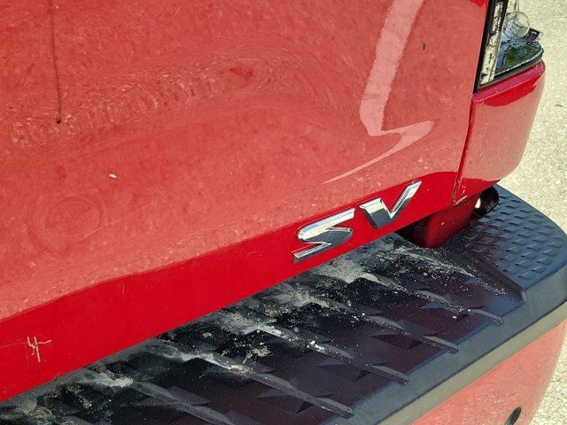 Used 2023 Nissan Titan SV w/ SV Convenience Package RWD image 9