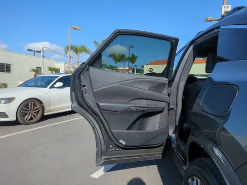 Used 2025 Lexus RX 350 w/ Convenience Package image 29
