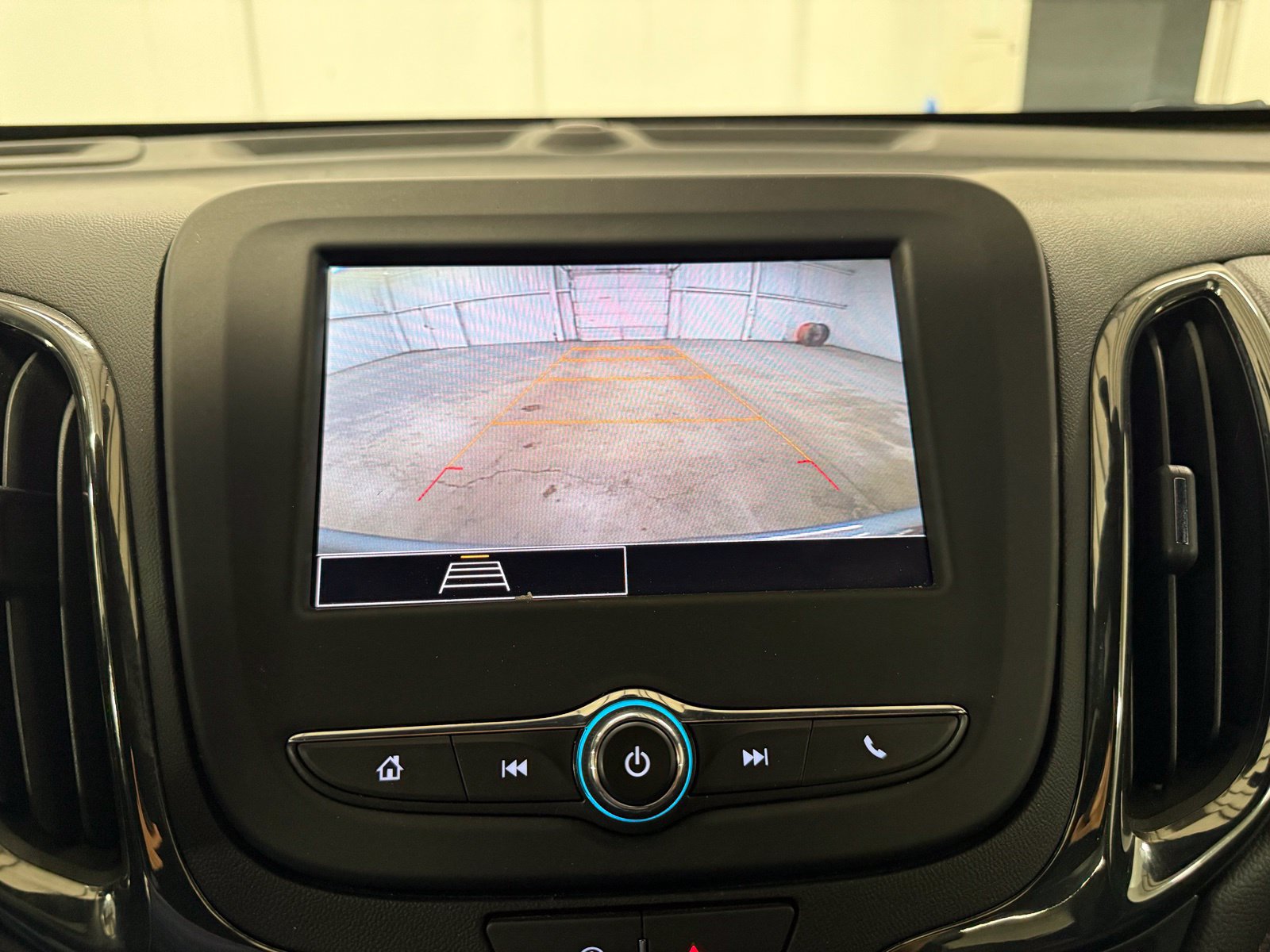 Used 2023 Chevrolet Equinox RS w/ LPO, Floor Liner Package FWD image 15
