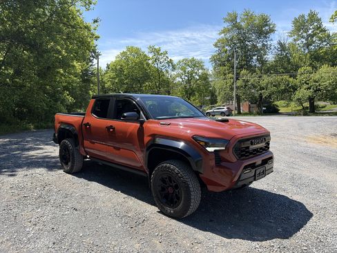Used 2024 Toyota Tacoma TRD Pro AWD/4WD image 3
