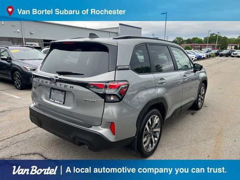 Certified 2025 Subaru Forester Touring AWD/4WD image 5