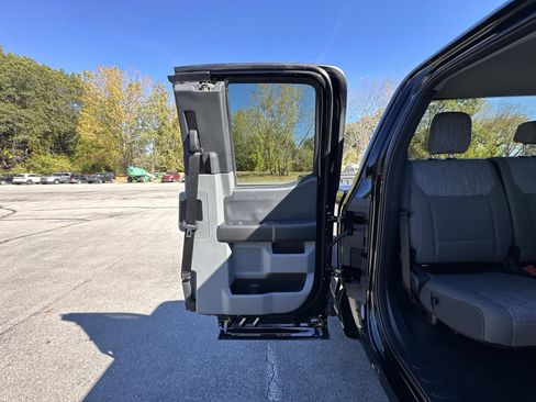 New 2026 Ford F250 XLT w/ FX4 Off-Road Package image 28