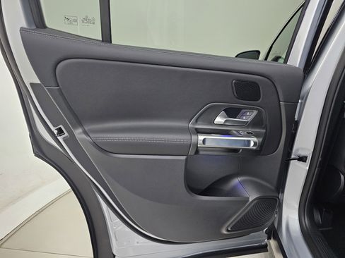 New 2026 Mercedes-Benz GLB 250 4MATIC image 19