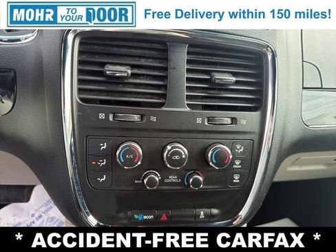 Used 2020 Dodge Grand Caravan SXT image 19