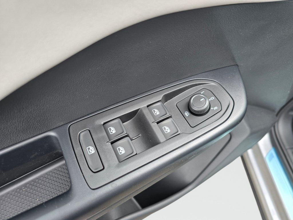 New 2026 Volkswagen Taos SE AWD/4WD image 21