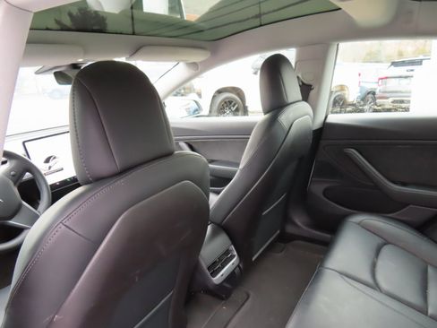 Used 2020 Tesla Model 3 Long Range image 24