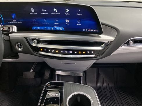 Certified 2025 Cadillac Lyriq Sport image 24