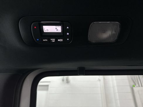 Used 2024 Honda Odyssey Sport image 31