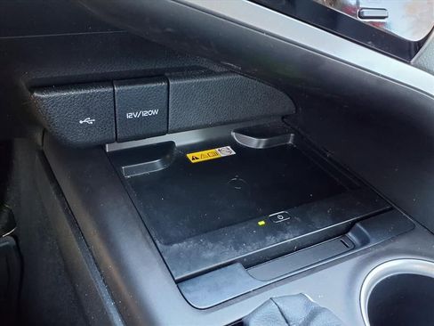 Used 2023 Toyota Camry XLE image 20