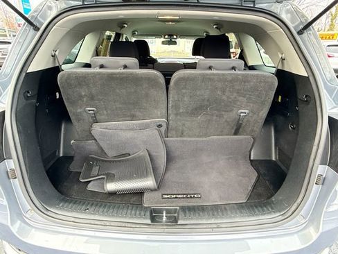 Used 2020 Kia Sorento S image 26