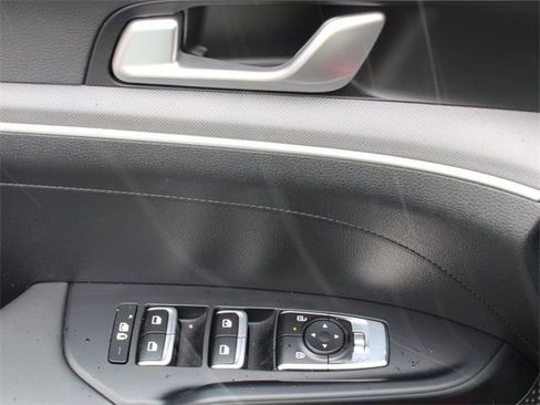 New 2025 Kia K5 LXS image 16